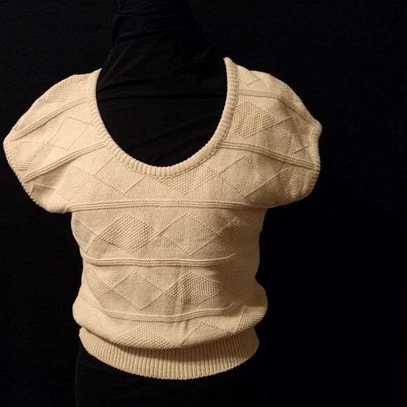 TOP - Picture 1 of 2